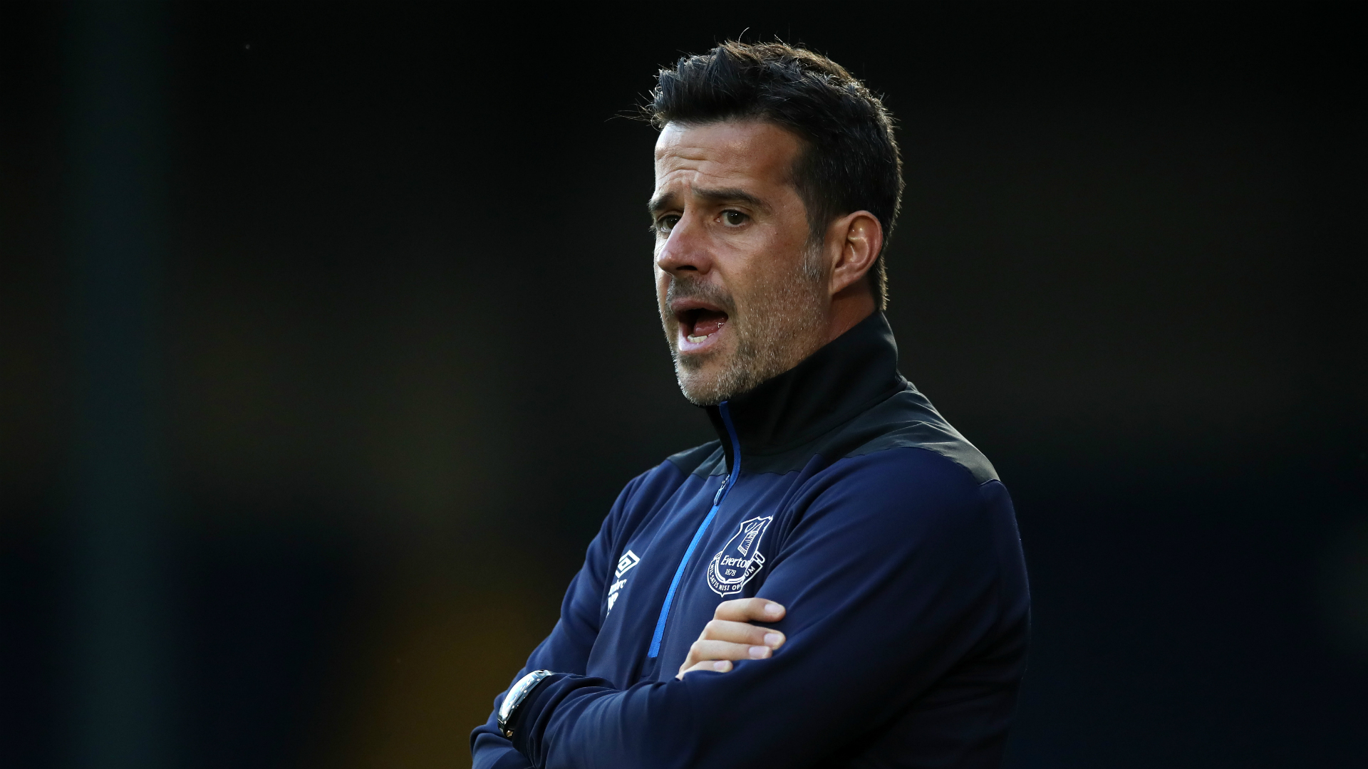 刻勾勒出了 刻勾勒出了